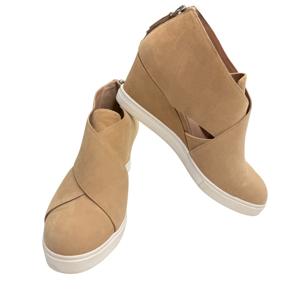Linea Paolo Faith Wedge Sneakers Women 8.5 Tan Crossover Cutout Zip‎ Bootie